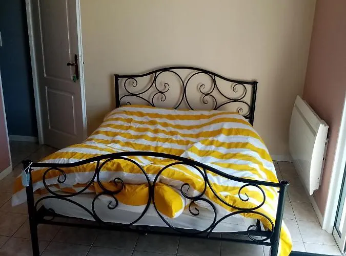 Проживание в семье Chez Patou Jezainville